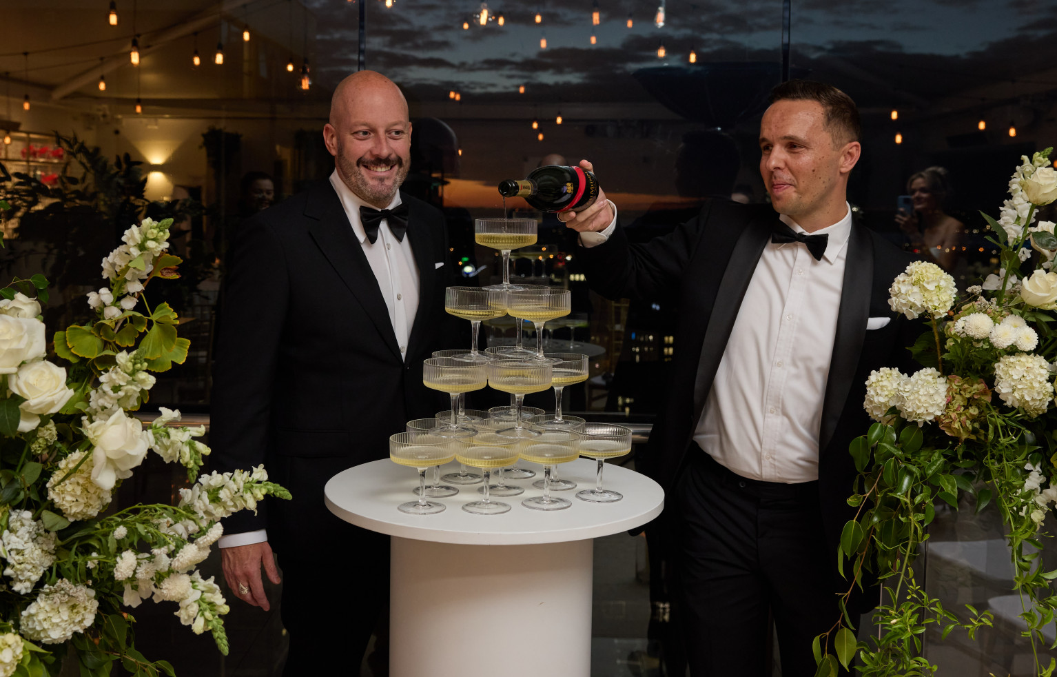 wedding couple champaign tower auckland
