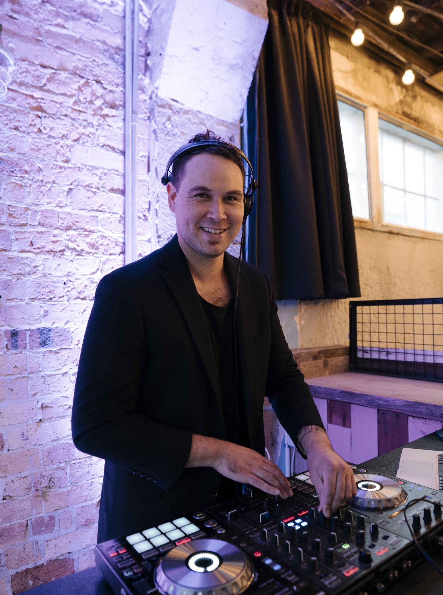 Auckland Weddings DJs | DJ Jarom Hall