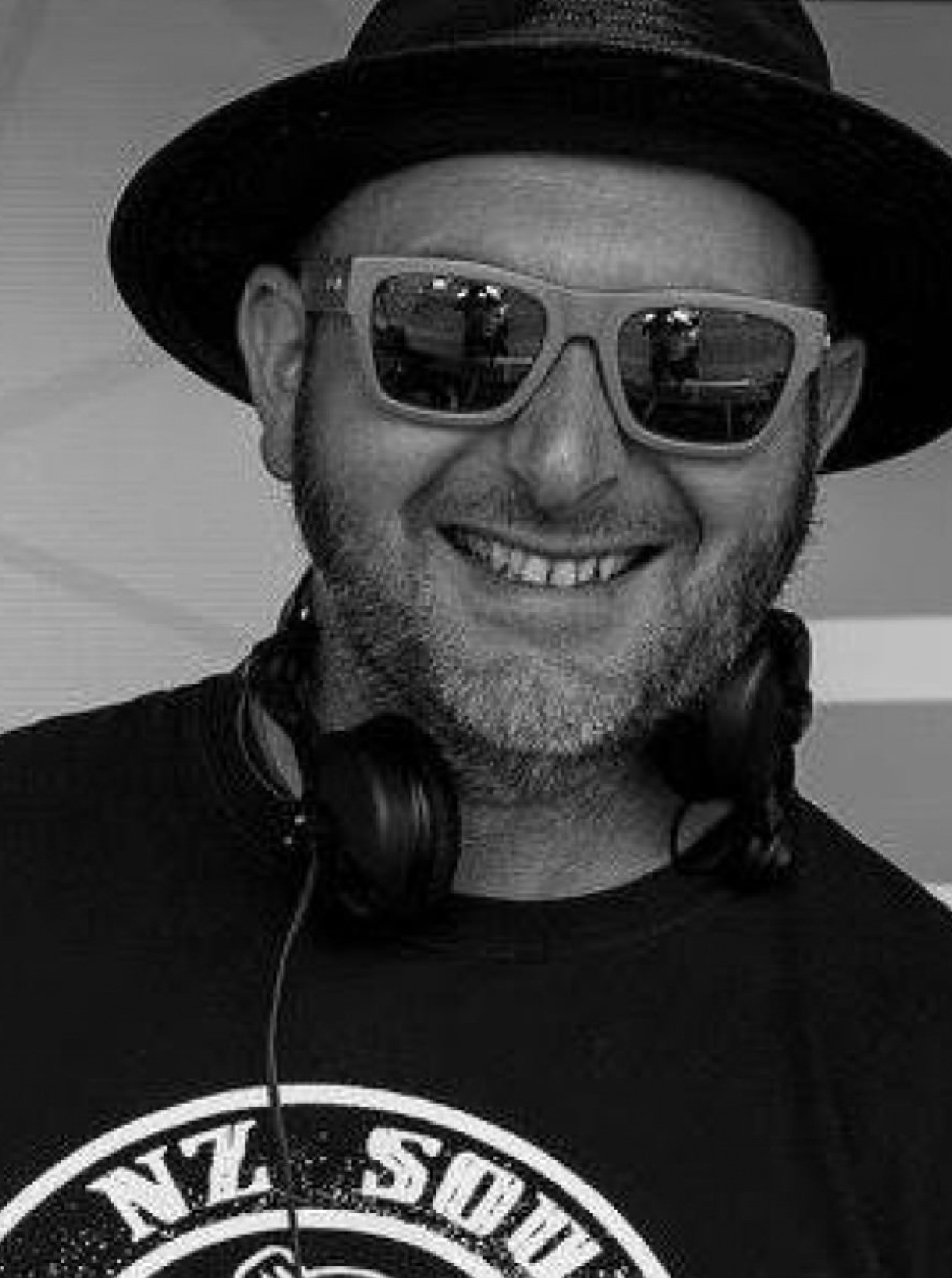 Auckland Weddings DJs | Murry Sweetpants